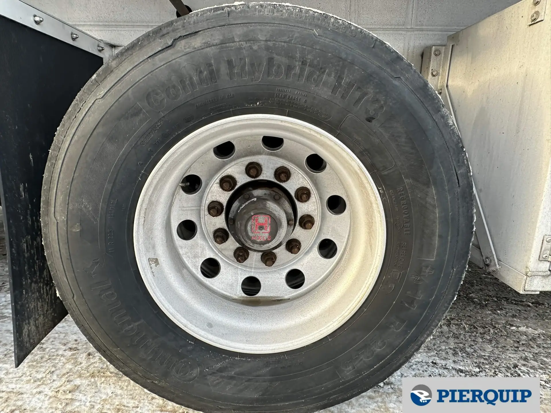 Pierquip_Mac Trailer_Flatbed_Tridem_Bunk (12)