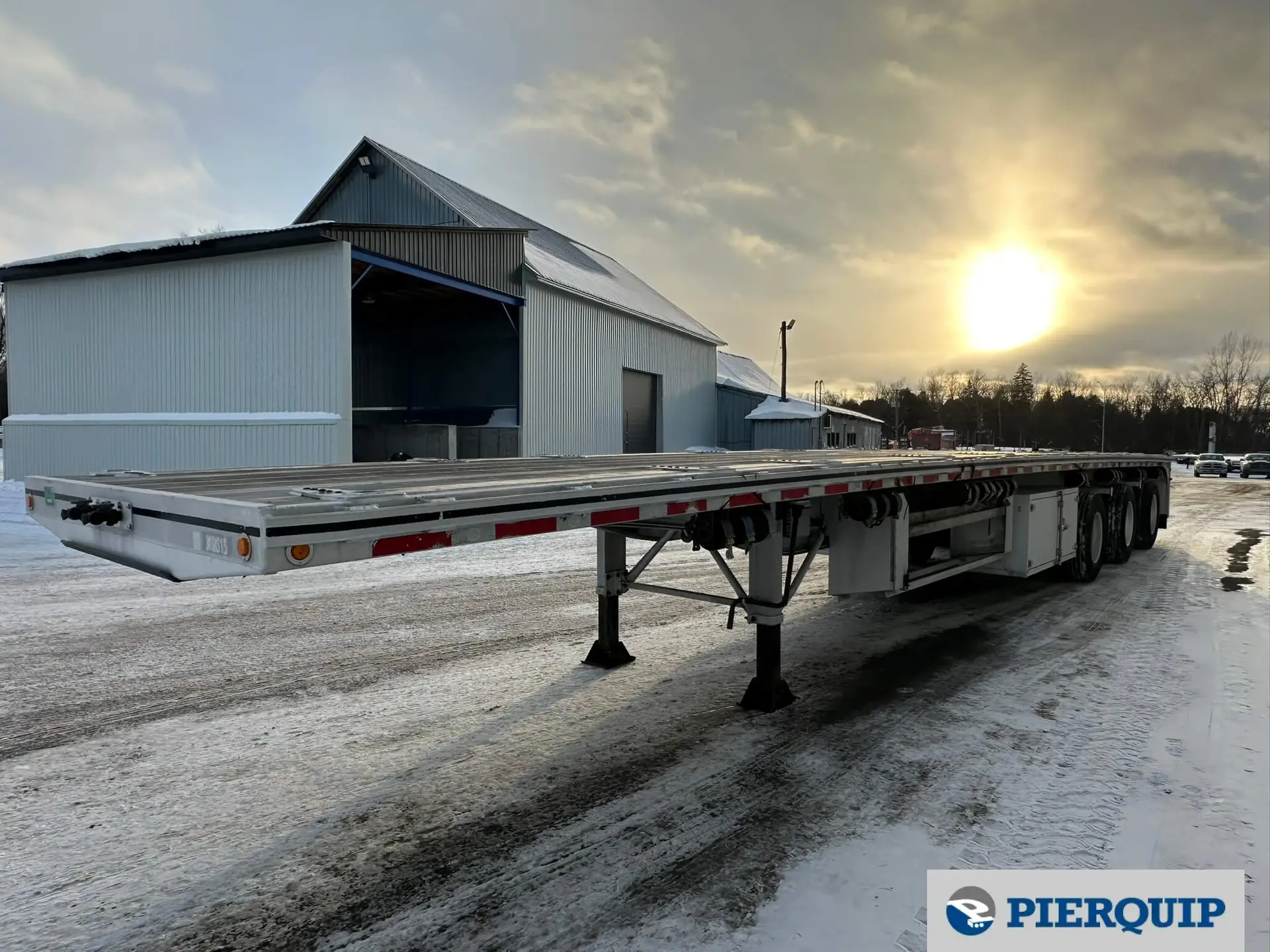 Pierquip_Mac Trailer_Flatbed_Tridem_Bunk (4)