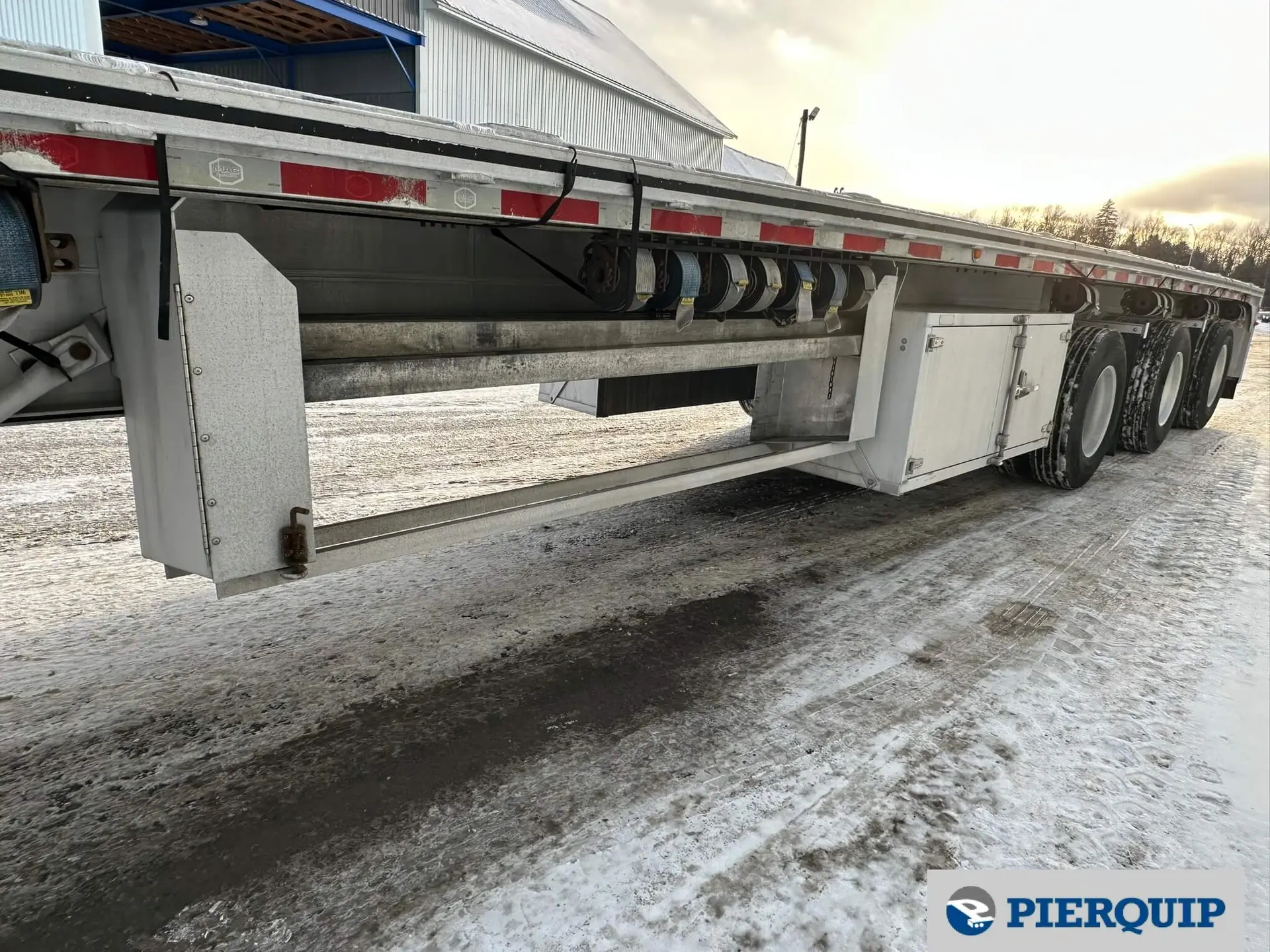 Pierquip_Mac Trailer_Flatbed_Tridem_Bunk (5)