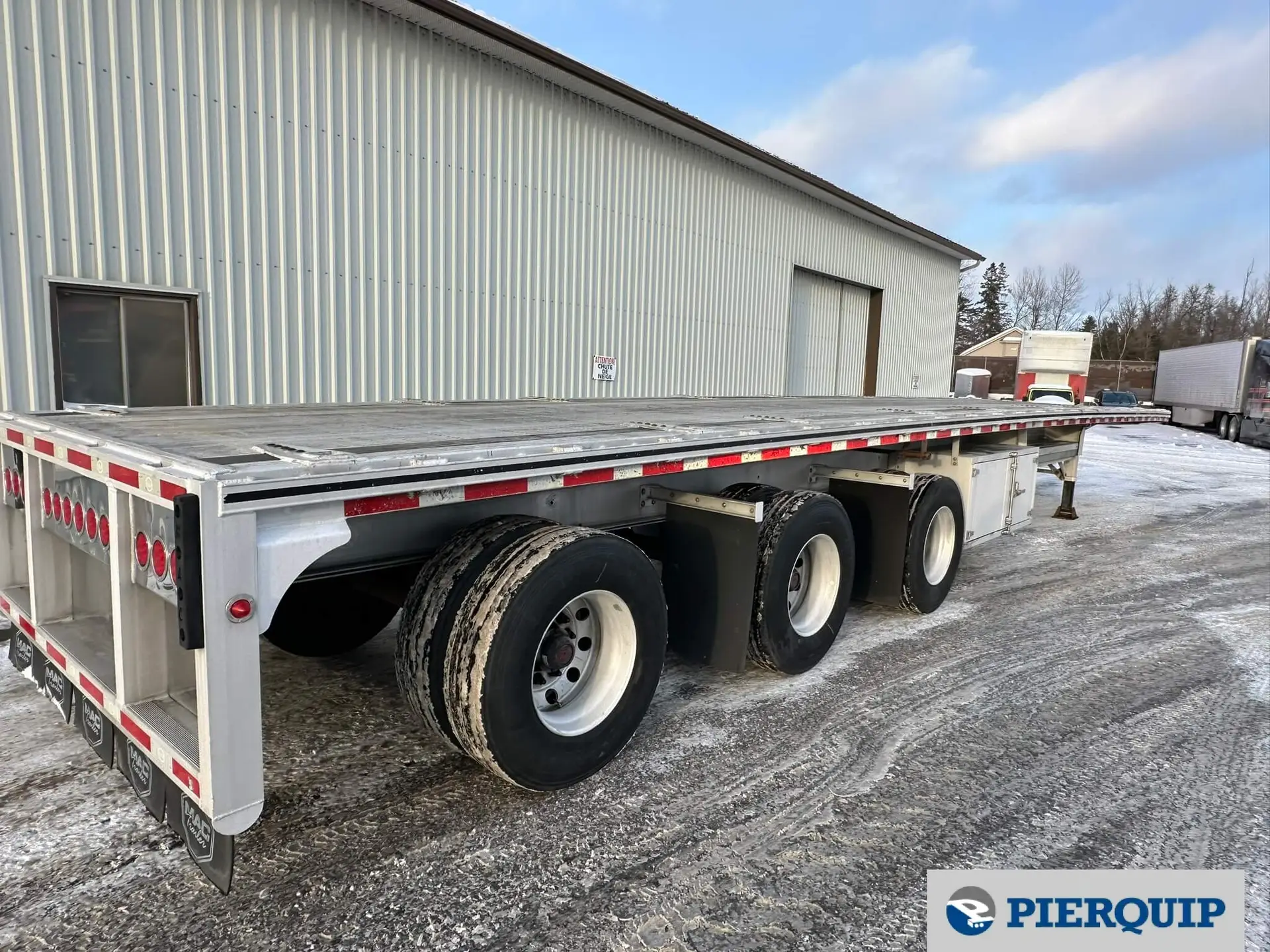 Pierquip_Mac Trailer_Flatbed_Tridem_Bunk (7)