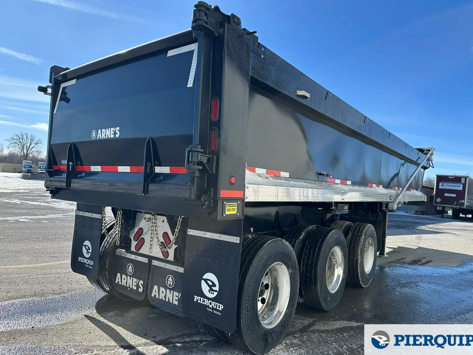 Pierquip_Arne's_Dompeur_Tridem_Boîte carrée (6)