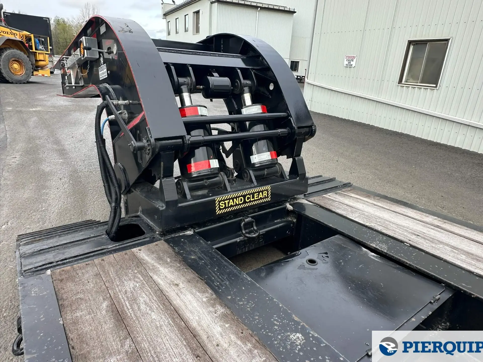 Pierquip_Pitts Trailer_Fardier 55t_Hydraulique_Tridem (11)
