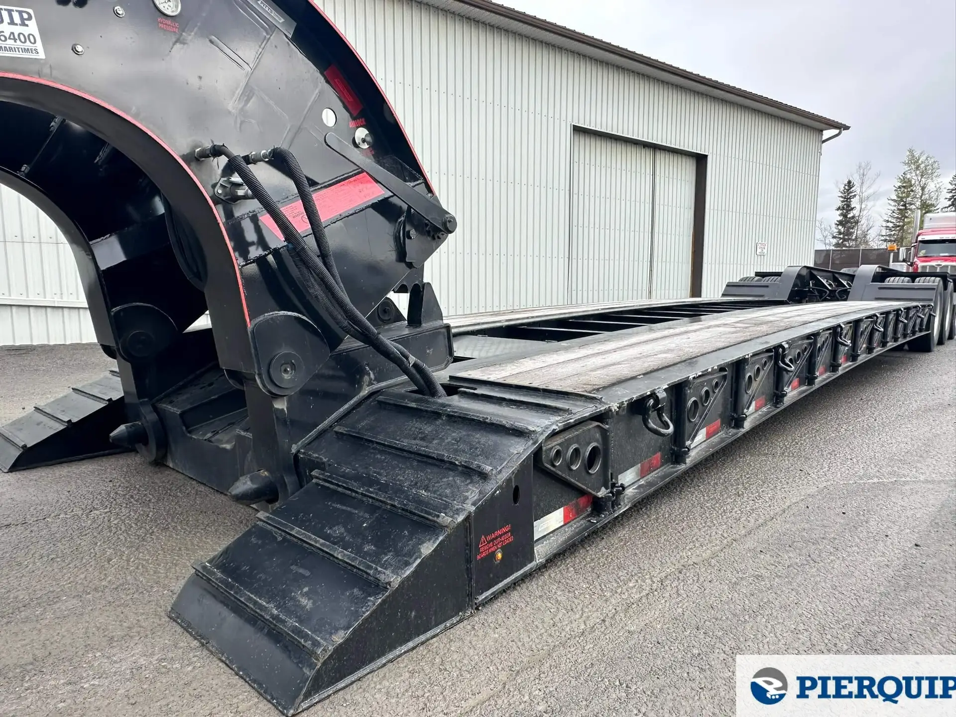 Pierquip_Pitts Trailer_Fardier 55t_Hydraulique_Tridem (9)